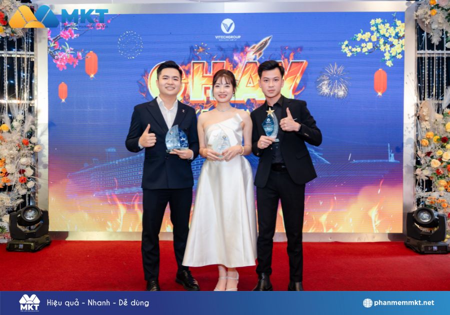 Vinh danh, trao thưởng Vinh danh, trao thưởng