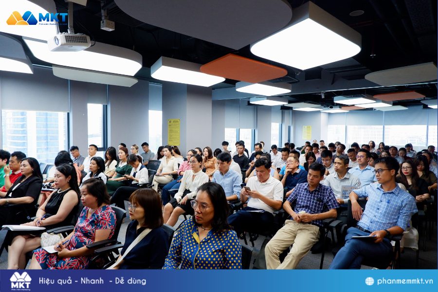Hơn 200 doanh nghiệp tham gia hội thảo "Ứng dụng AI trong quản trị doanh nghiệp" Hơn 200 doanh nghiệp tham gia hội thảo "Ứng dụng AI trong quản trị doanh nghiệp"
